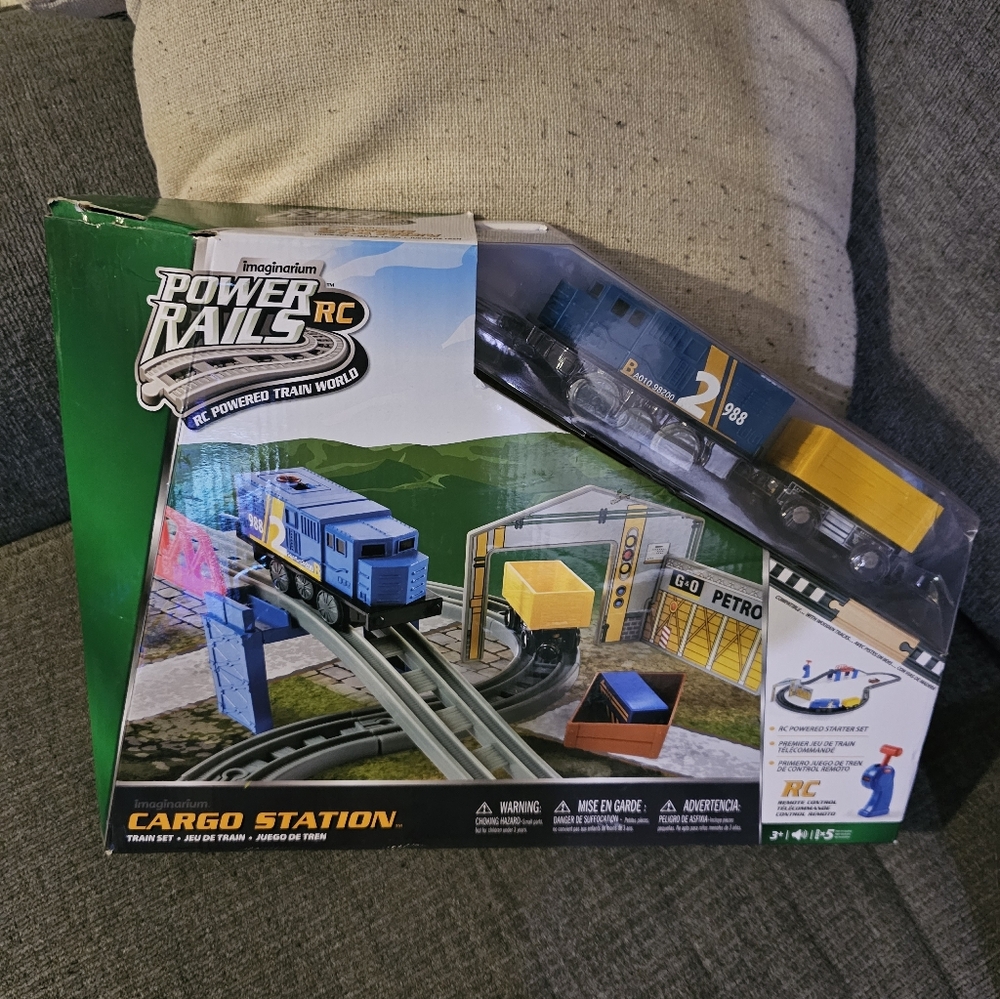 Imaginarium RC Power Rails Cargo Station
